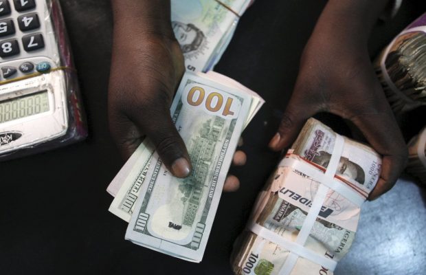 Dollar Falls to N390/$ at Parallel Market