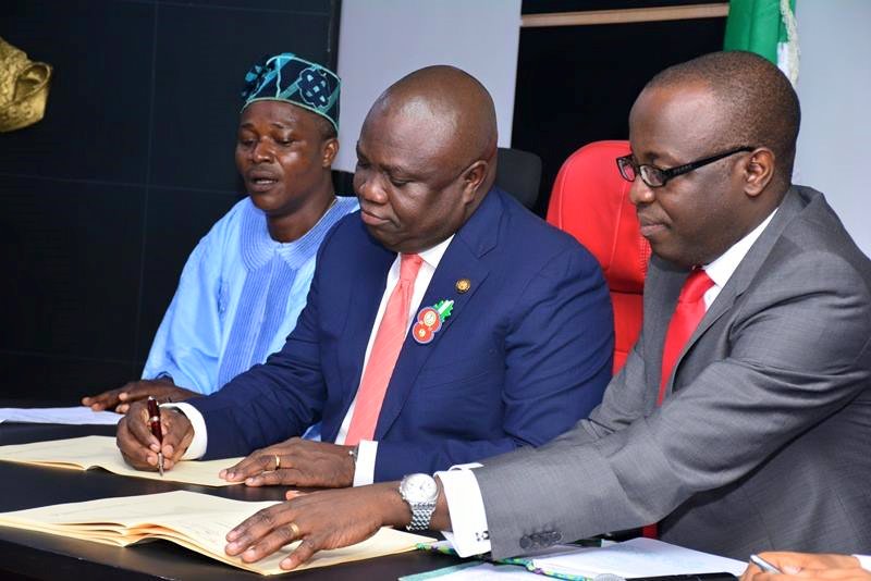 Ambode Signs 2017 Budget Into Law