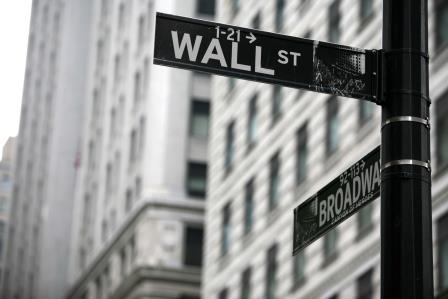Trump, Earnings in Focus as Wall Street Heads for Sluggish Start