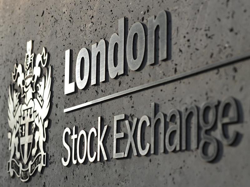 UK Stocks Fall as German, French Equities Rise