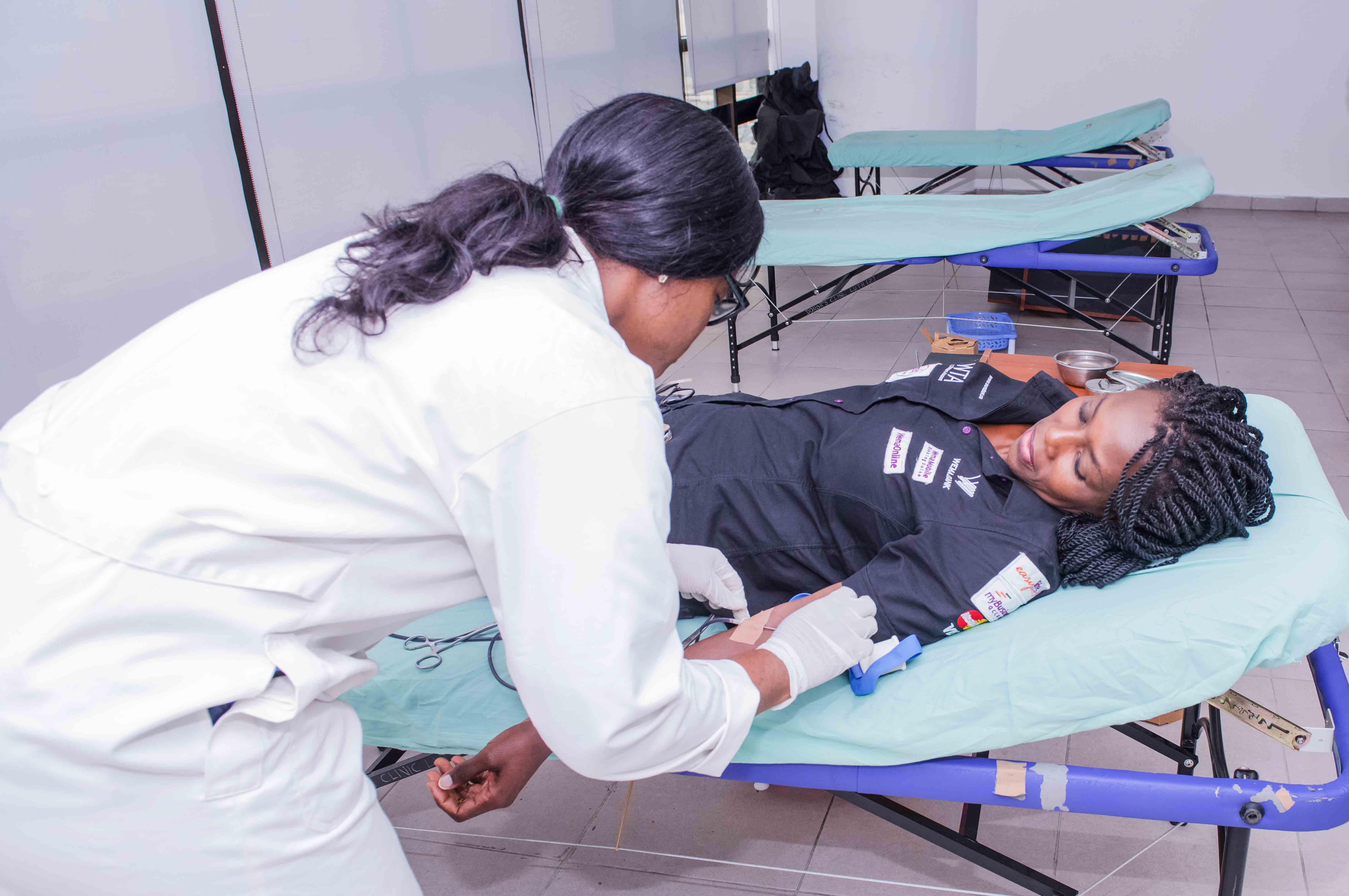 wema bank donate blood1