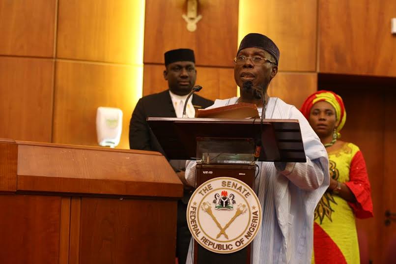 Ogbeh Visits Institute of Livestock, School of Pest Control