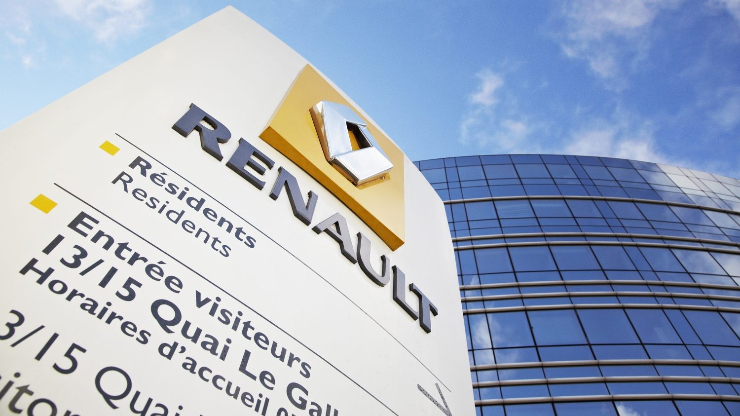 Renault Signs New Joint Venture in Iran