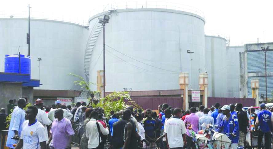 Lagos Assembly Begs NNPC to Relocate Apapa Tank Farms