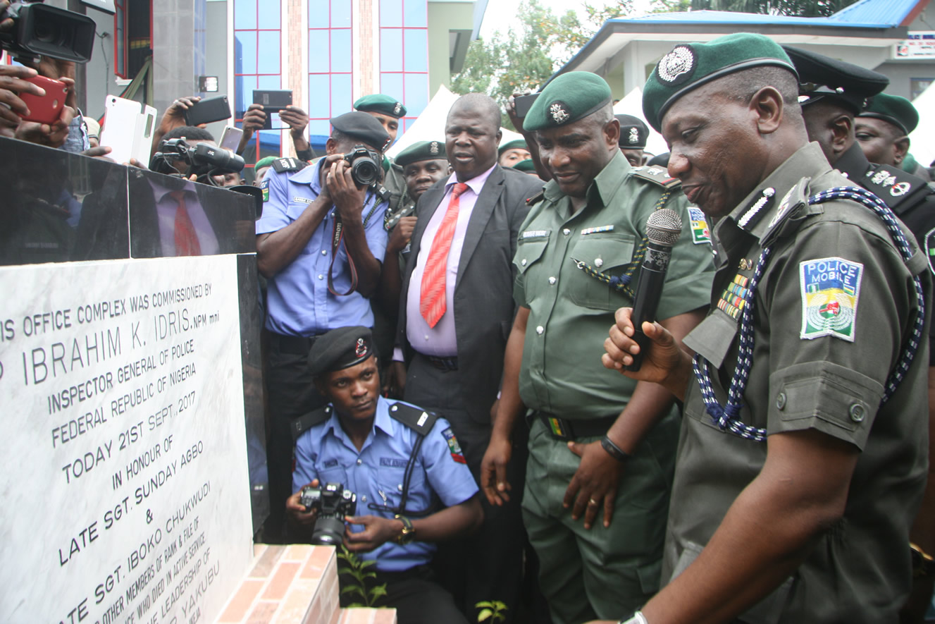 Nigeria’s Police Chief Honours Cops Killed in Bank Robbery