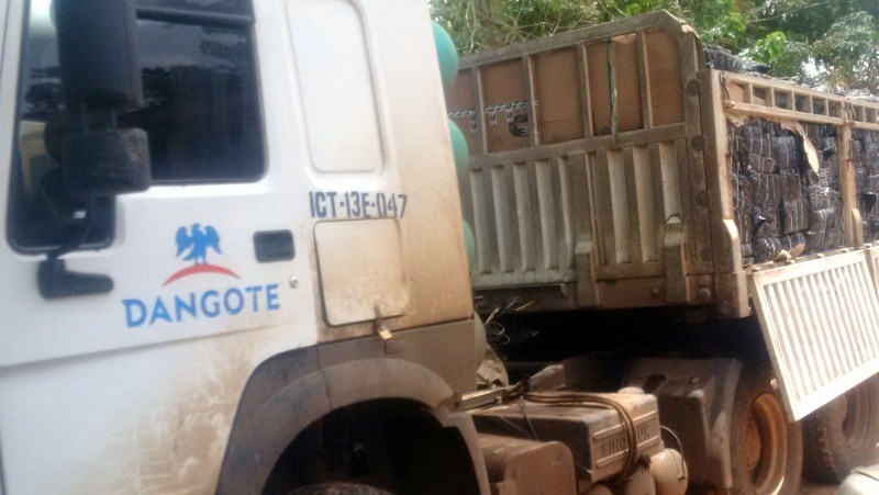 Dangote Truck Drivers Now Connive With Smugglers—Customs