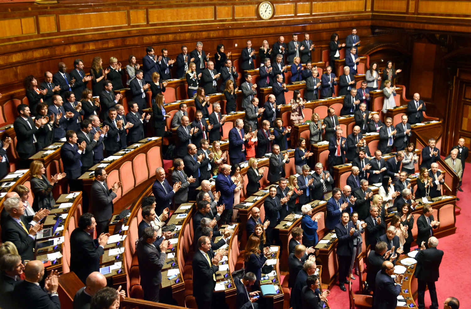 Парламент италии презентация