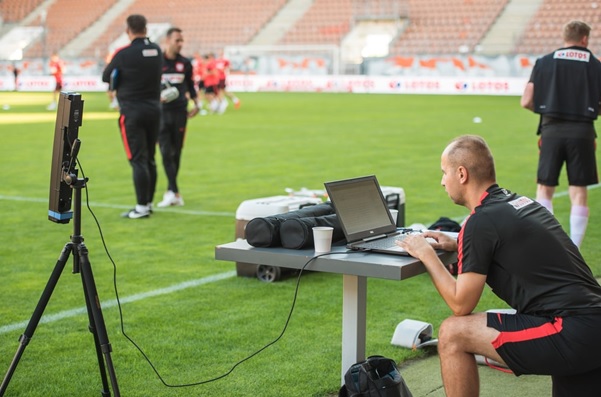 Scoring Success: How Data Analytics Revolutionizes Football Predictions ...