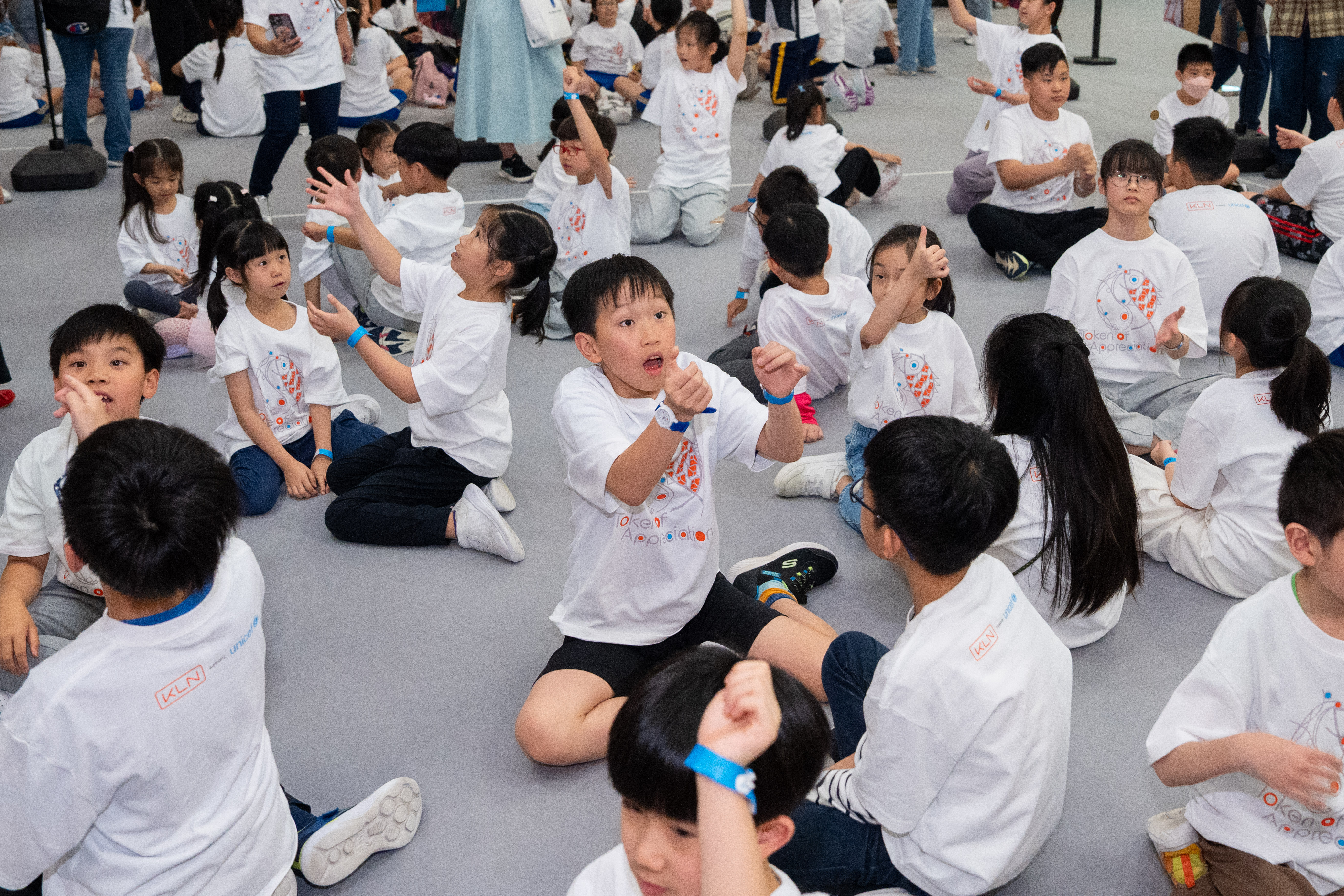 New Look, New Record: KLN Rebrands Supporting UNICEF HK with 286-Child Coin Toss for The GUINNESS WORLD RECORDS™ Attempt