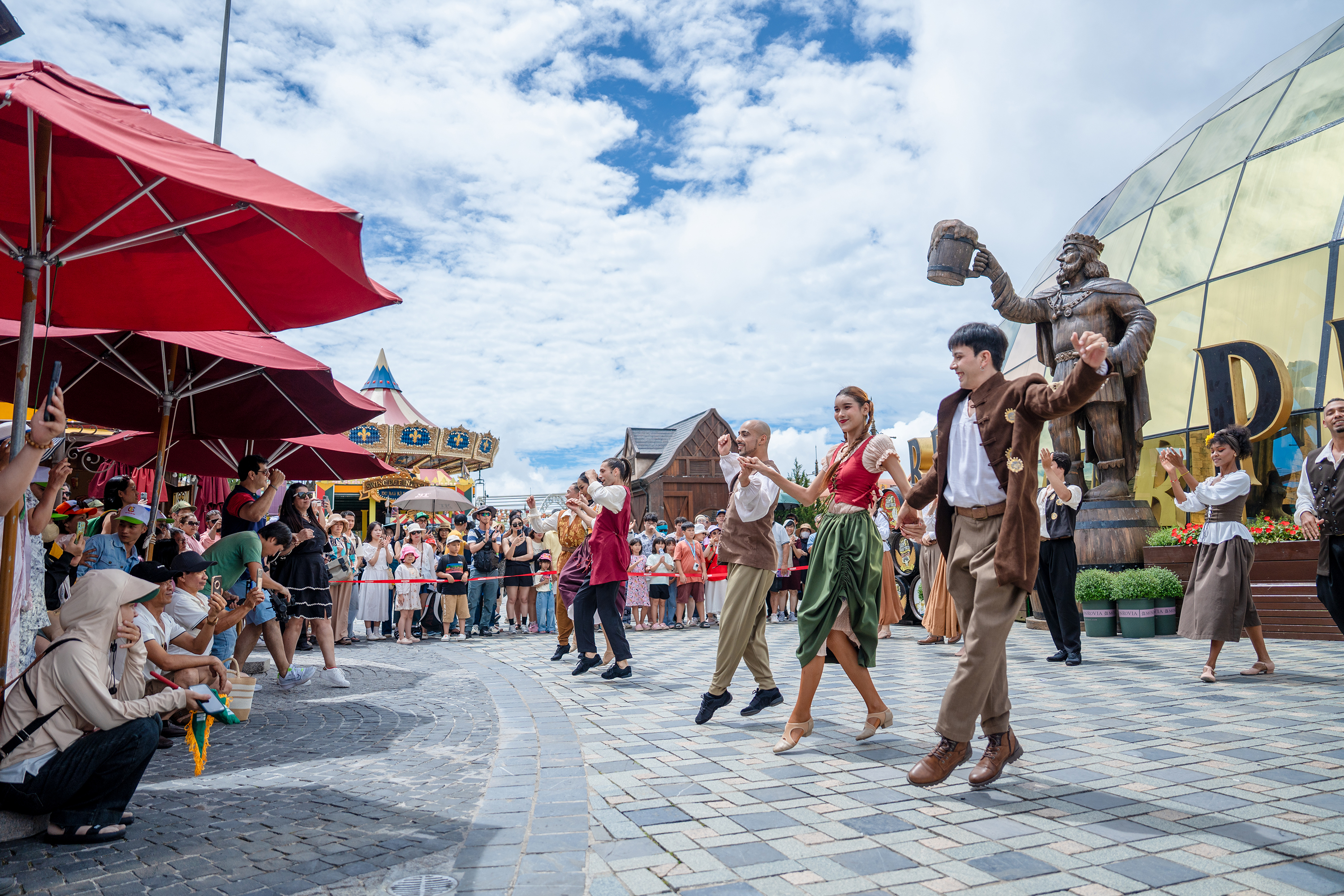 Sun World Ba Na Hills continually unveiling a diverse range of performances and attractions throughout the year.