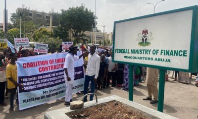 FG contractors protest