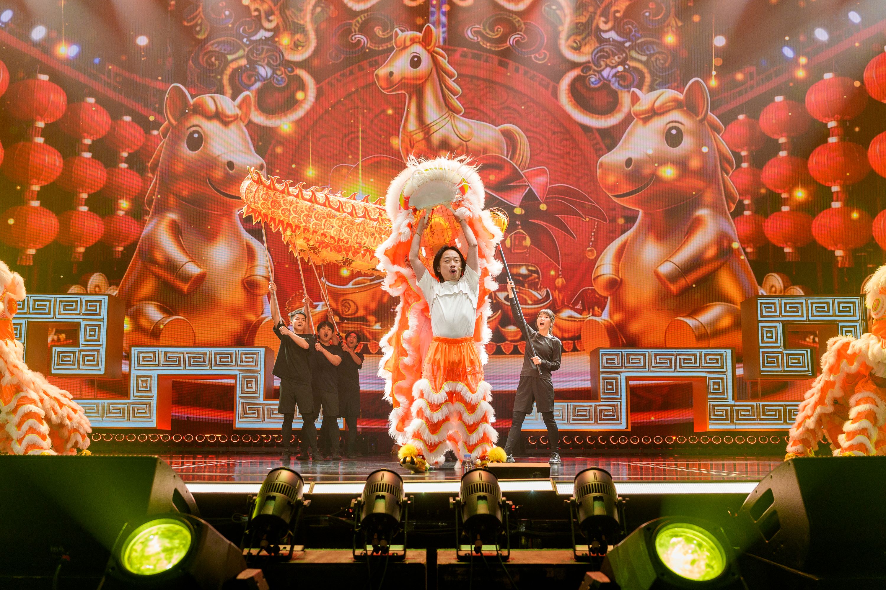 Taking place during Chinese New Year, “Galaxy Macau Presents: The Jimmy O. Yang Chinese New Year Show” spread joy and laughter with Jimmy and his special guests.