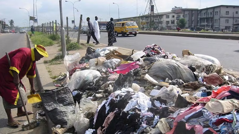 waste on median